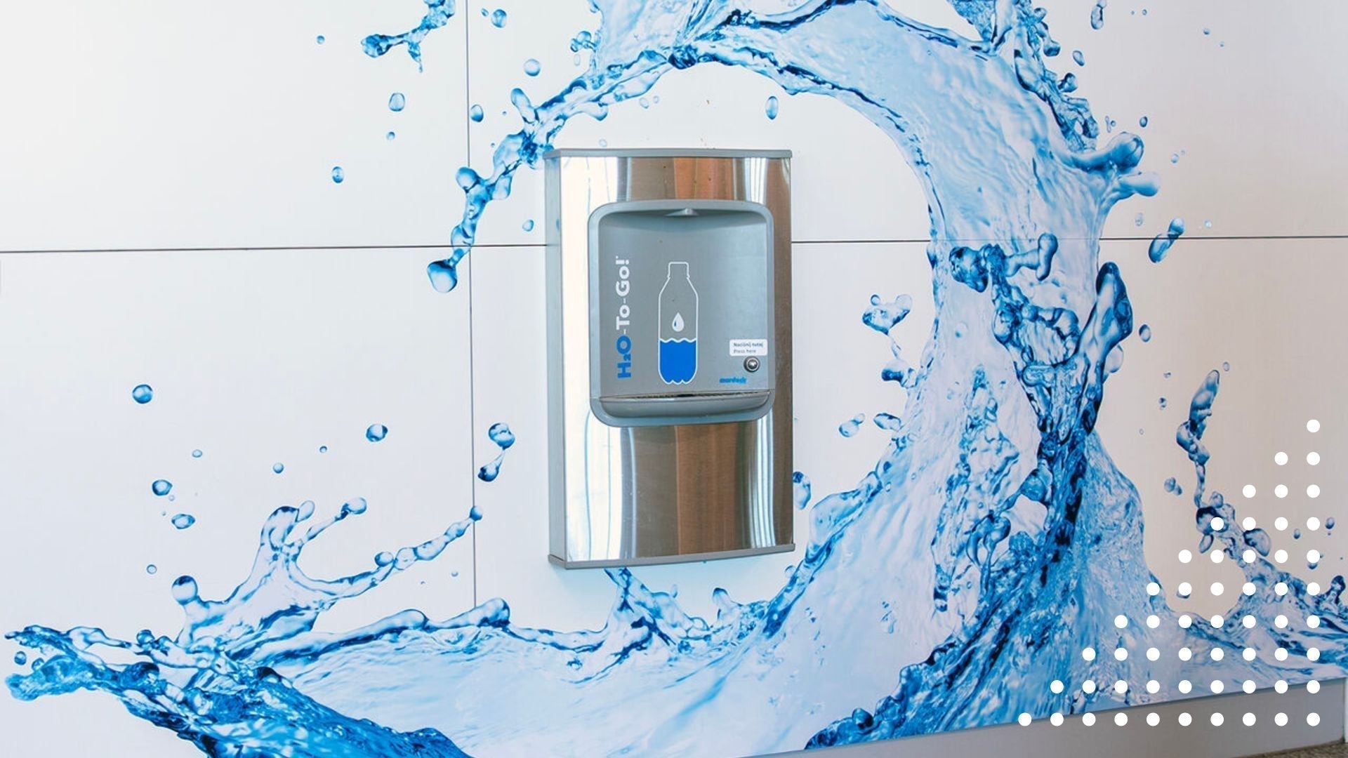 Woda na lotnisku za darmo? Tak! Lotnisko Chopina stawia na komfort i ekologię