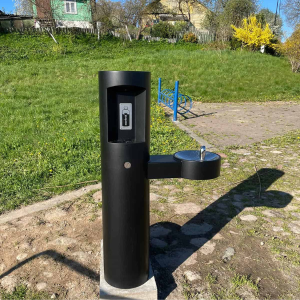 Stacja wody pitnej Zdrojownia GYM, źródełko, nalewak do butelek, sensor