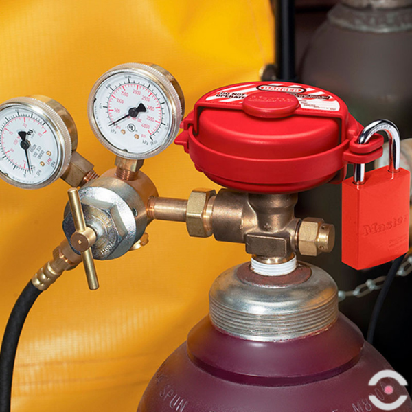 Blokada zaworu butli z gazem sprężonym