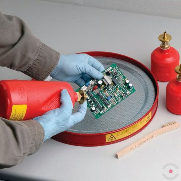 Dozownik płynów niebezpiecznych Justrite, polietylenowy, pojemność 1 l, czerwony, EU