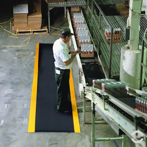 Mata ergonomiczna Notrax, 417 Bubble Sof-Tred, winyl, bąbelkowa, 60 cm x mb, obszar suchy, żółty/czarny