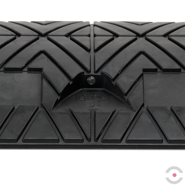 Próg zwalniający 75 mm, element środkowy, czarny