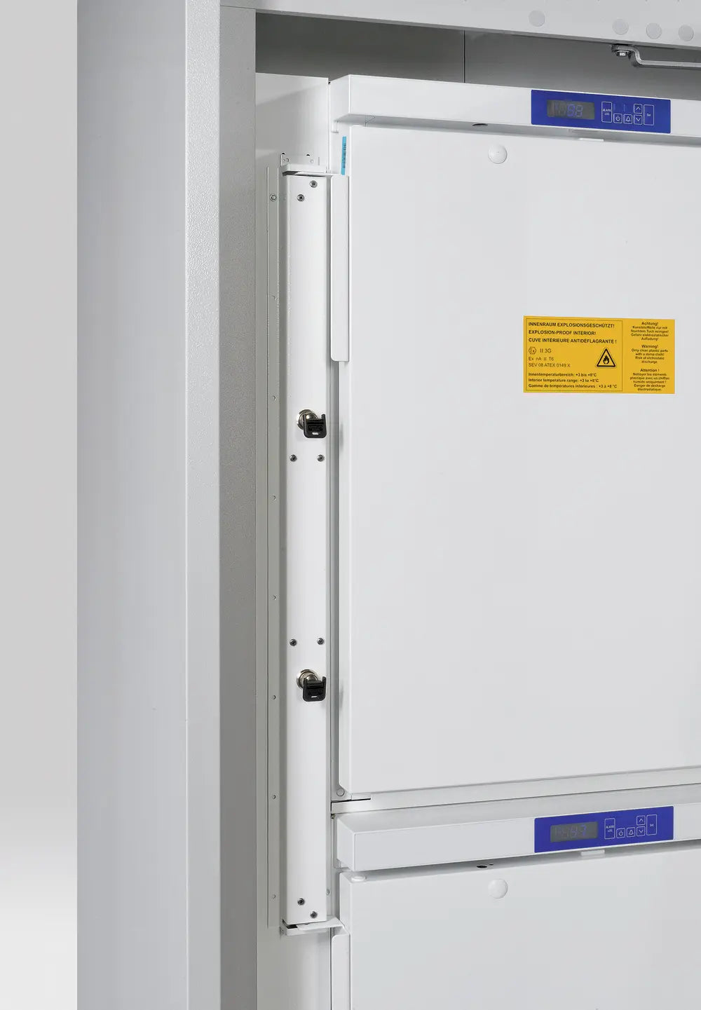 Szafa ognioodporna Topserw COOL-90 XL, 2 komory, 6 półek, wentylator, drzwi CLA szare, 90 min