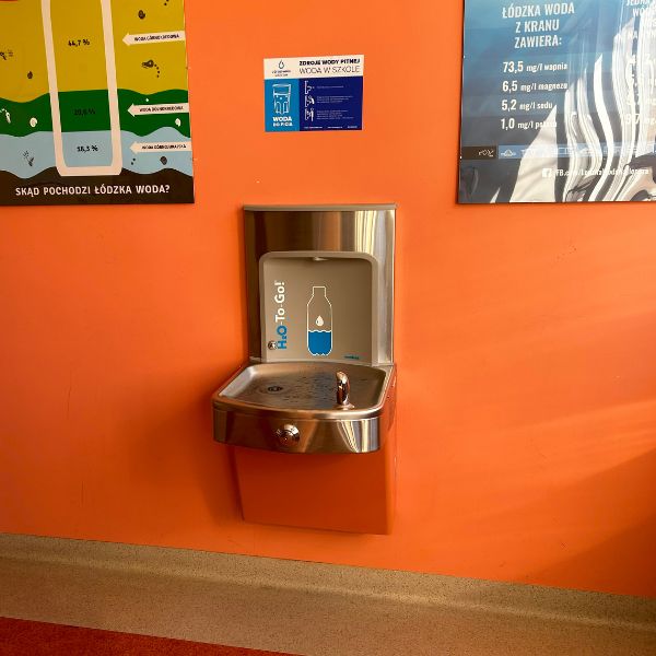 Stacja wody pitnej Zdrojownia A171-BF11, źródełko/dystrybutor, przyciski uruchamiające