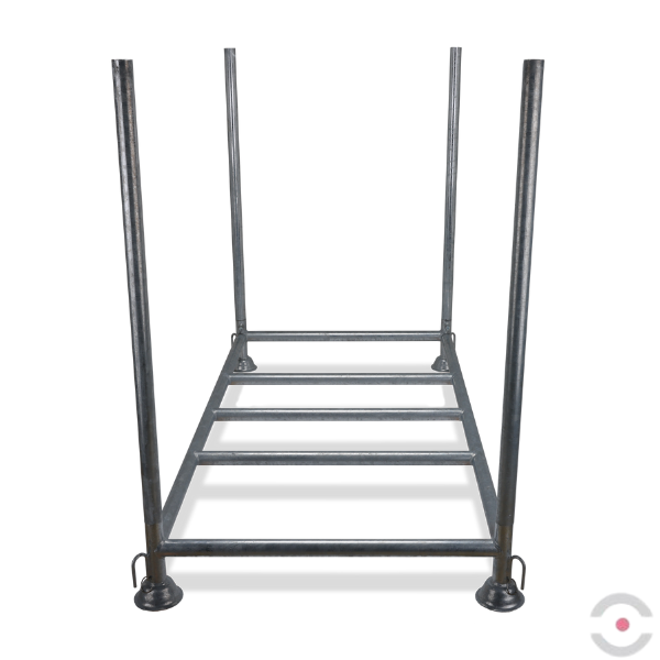 Regał transportowy z płotami barierowymi