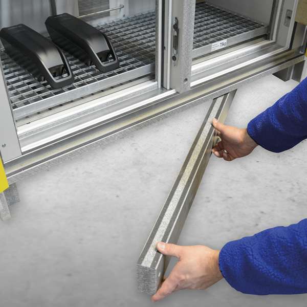 Szafa ognioodporna Topserw BATT-90 XL, składowanie baterii, 4 półki, BASIC STORE, 90 min