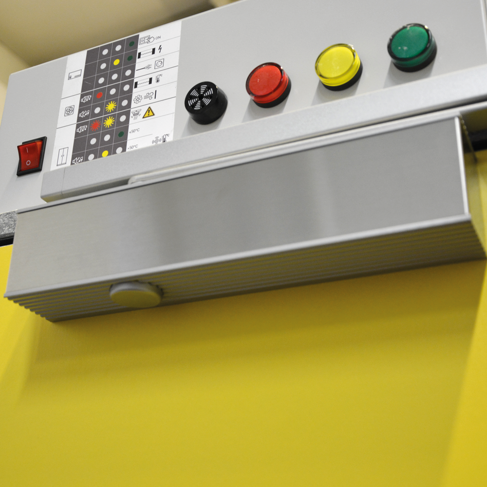 Szafa ognioodporna Topserw BATT-90 XL, ładowanie baterii, 4 półki, 20 gniazd, SAFE PRO GGA, 90 min