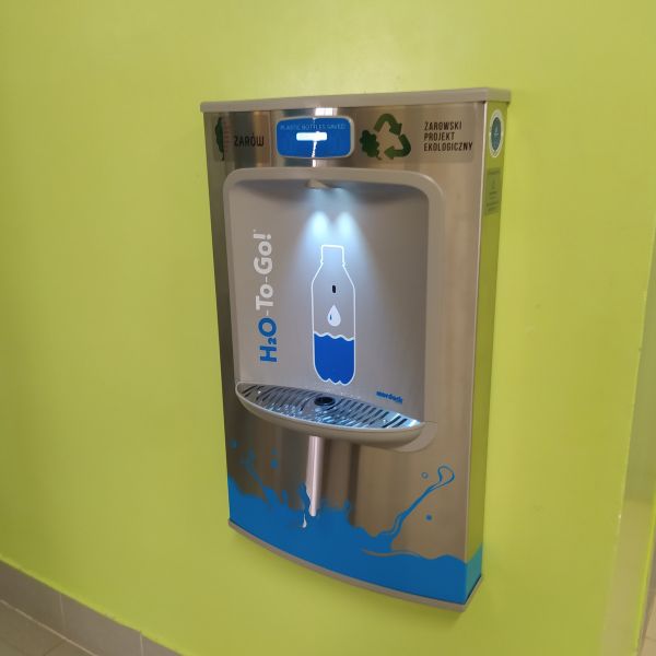 Dystrybutor wody pitnej Zdrojownia BF 16-BCD, naścienny, sensor, licznik