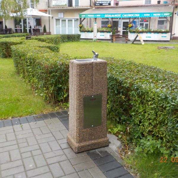 Zdrój wody pitnej Zdrojownia DF-38, postumentowy, wibrobeton, 1*misa