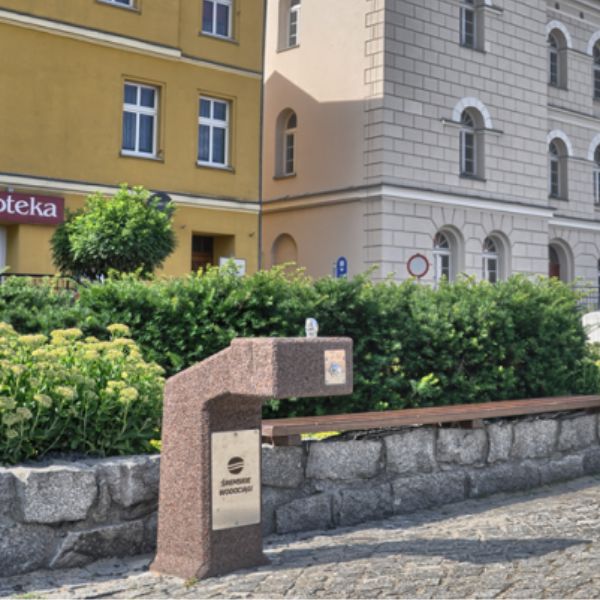 Zdrój wody pitnej Zdrojownia DFBF-36, postumentowy, wibrobeton, 1*misa boczna