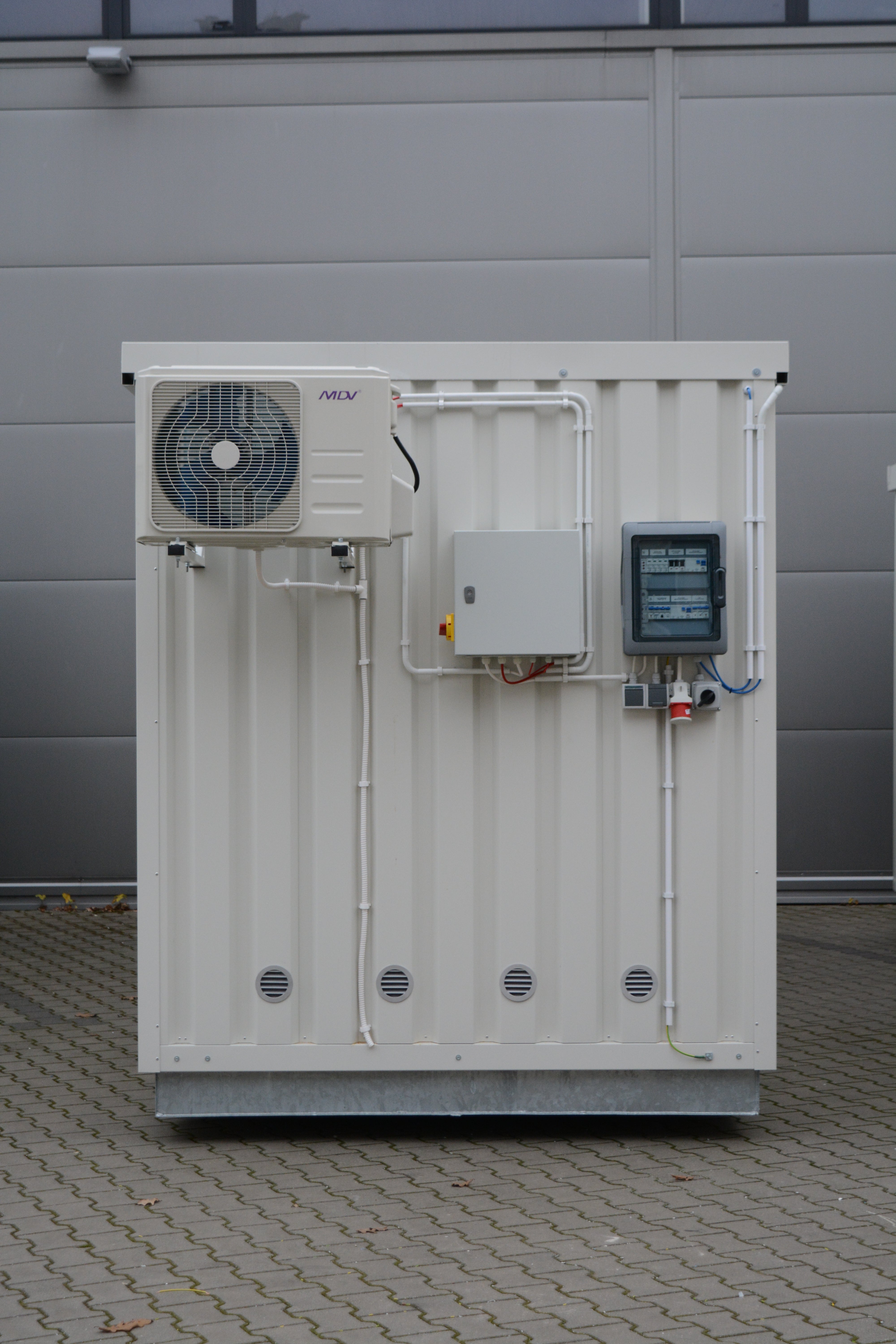 Magazyn chemiczny nieizolowany, Topserw, SLH 3*2, S*G*W 3075*2075*2385 mm, 1000 l (2*KTC/IBC), galwanizowany, jednomodułowy