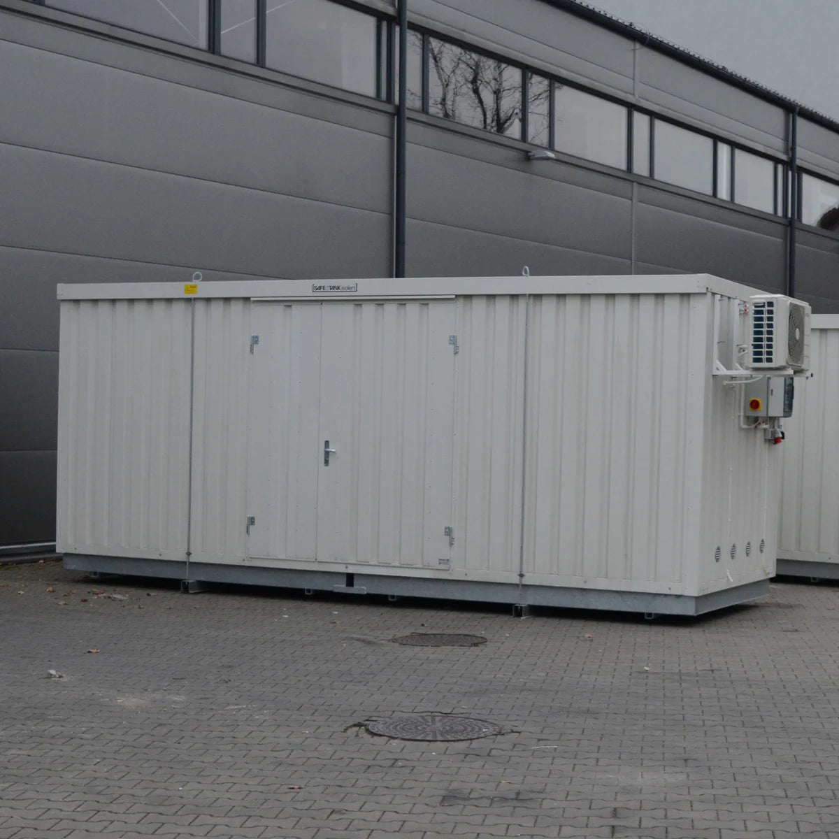 Magazyn chemiczny nieizolowany Topserw, SLH 6*3, S*G*W 6075*2875*2385 mm, 2*1400 l, jednomodułowy