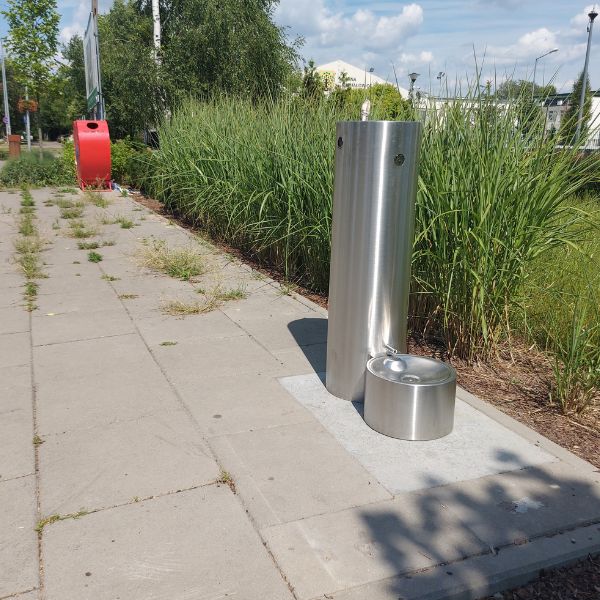 Zdrój wody pitnej Zdrojownia GRF-PF, postumentowy, 1*misa okrągła, poidełko