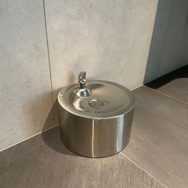 Poidełko dla zwierząt Zdrojownia GRT-PF, wolnostojące, satynowe