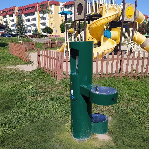 Stacja wody pitnej Zdrojownia GYM-PF, źródełko, nalewak do butelek, poidełko