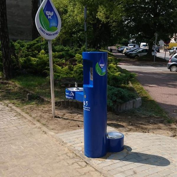 Stacja wody pitnej Zdrojownia GYM-PF, źródełko, nalewak do butelek, poidełko