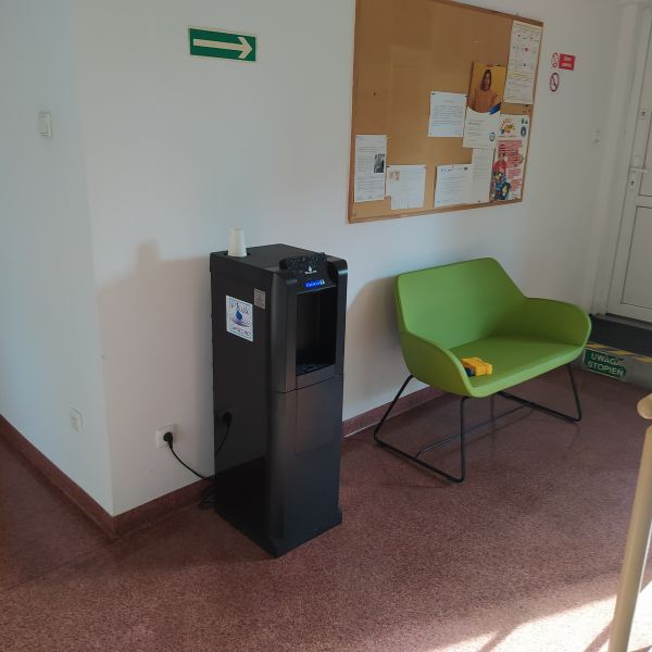 Dystrybutor wody pitnej Zdrojownia HYDRAZON Touch Free 15, bezdotykowy, woda chłodzona