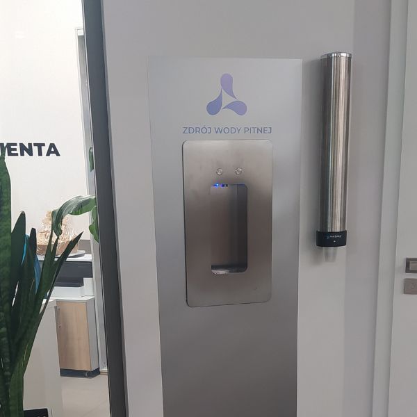 Dystrybutor wody pitnej Zdrojownia WALL INCASSO 2P COLD/FIZZ, wnękowy