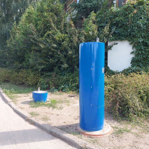 Zdrój wody pitnej Zdrojownia GRF, postumentowy, 1*misa okrągła