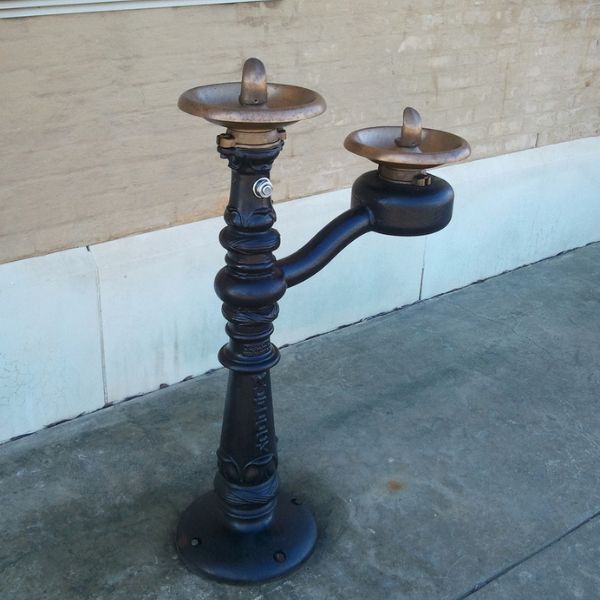 Zdrój wody pitnej Zdrojownia M-C76B, 2*misa okrągła, stylizowany, ADA