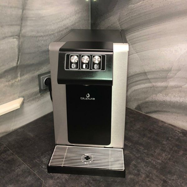 Dystrybutor wody pitnej Zdrojownia BLUSoda 30 Fizz, woda gazowana, chłodzona