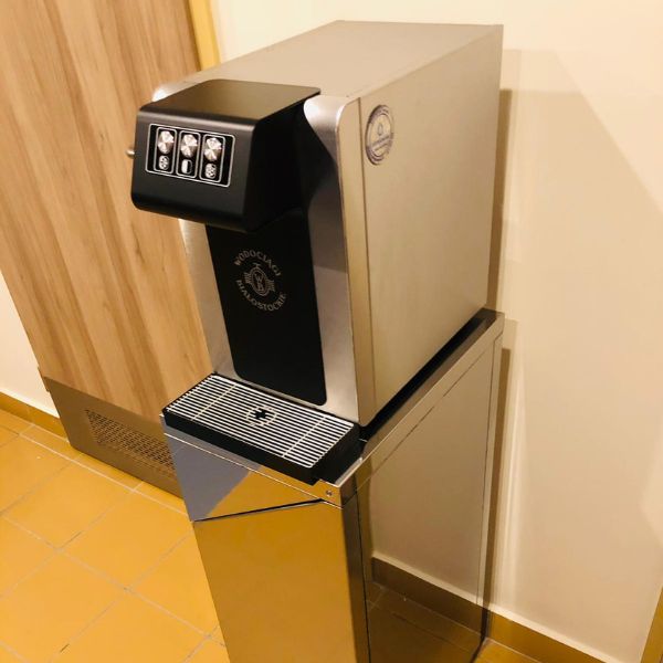 Dystrybutor wody pitnej Zdrojownia BLUSoda 30 Fizz, woda gazowana, chłodzona