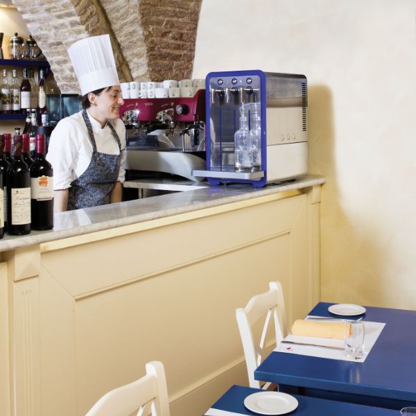 Dystrybutor wody pitnej Zdrojownia ECOCHIC IT 80, stołowy, woda chłodzona