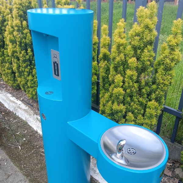 Stacja wody pitnej Zdrojownia GYM, źródełko, nalewak do butelek