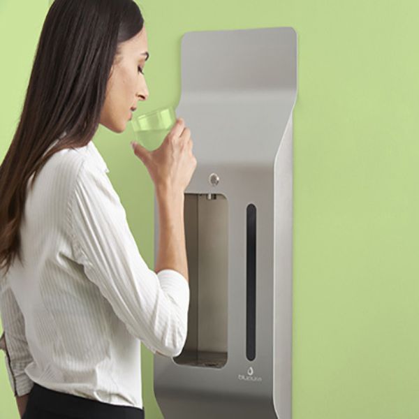 Dystrybutor wody pitnej Zdrojownia WALL 1P z 1 przyciskiem, ścienny