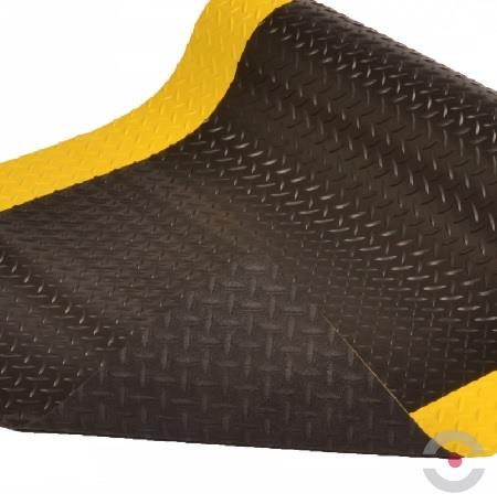 Mata antypoślizgowa Notrax, 737 Diamond Plate Runner, zabezpieczająca, 91 cm x mb, profil blacha ryflowana, obszar suchy/mokry, żółty/czarny