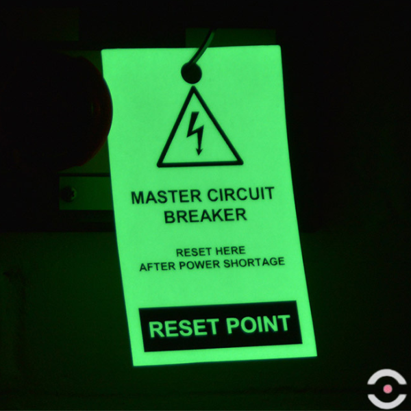 Taśma/rolka fotoluminescencyjna do etykiet, oznaczeń S*D 100 mm*15 m