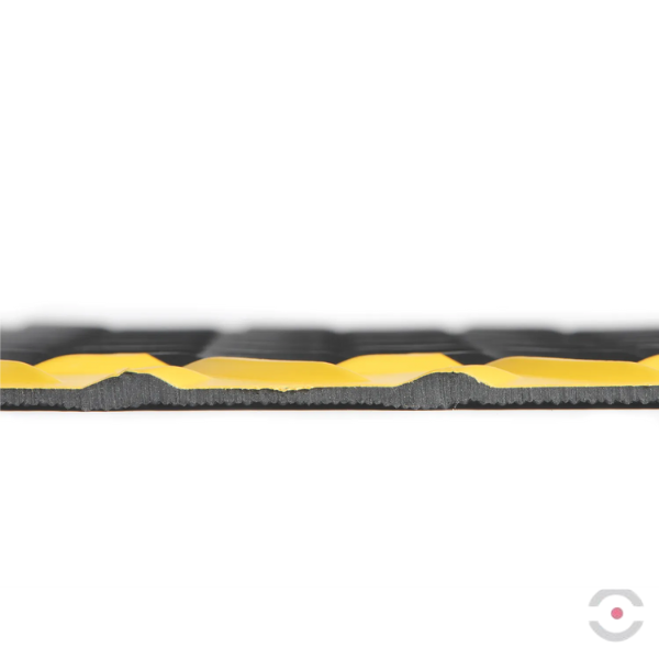 Mata antypoślizgowa Notrax, 737 Diamond Plate Runner, zabezpieczająca, 91 cm x mb, profil blacha ryflowana, obszar suchy/mokry, czarny