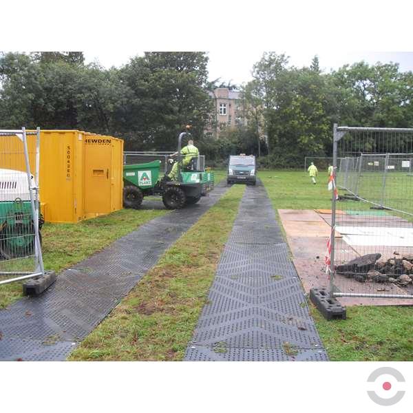 Płyta drogowa EuroMat – mata jezdna dla średnich obciążeń do 120 t, 1120*2410*12 mm