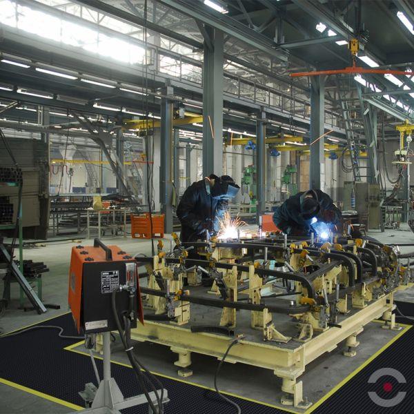 Mata antystatyczna Notrax 464 Skywalker HD ESD Nitrile FR, modułowa, nitrylowa, mb x mb, obszar suchy/zaolejony, czarny