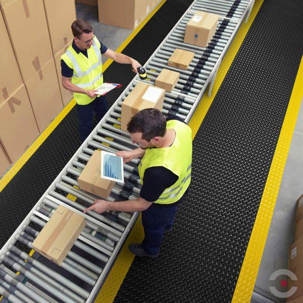 Mata ergonomiczna Notrax, 479 Cushion Trax, laminowana, 122 cm x mb, obszar suchy, żółty/czarny