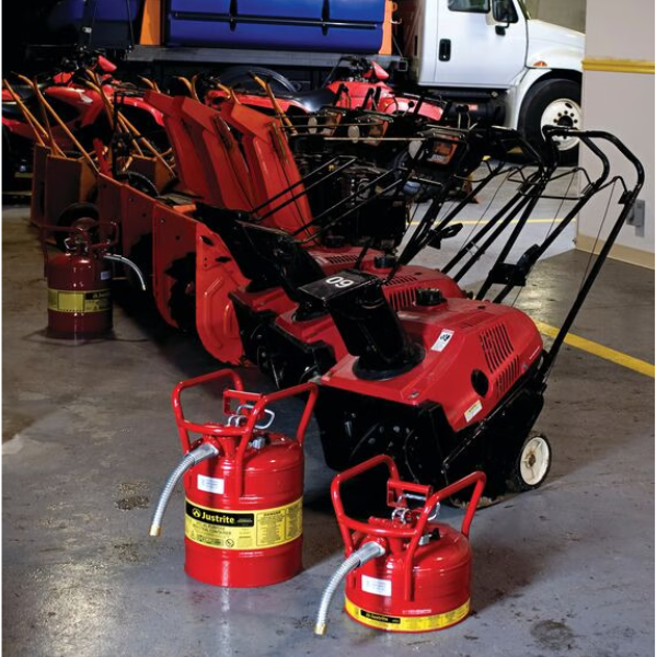 Pojemnik zabezpieczający Justrite stalowy na płyny łatwopalne Typ II, D.O.T. wąż spustowy 25 mm, 19 l, czerwony