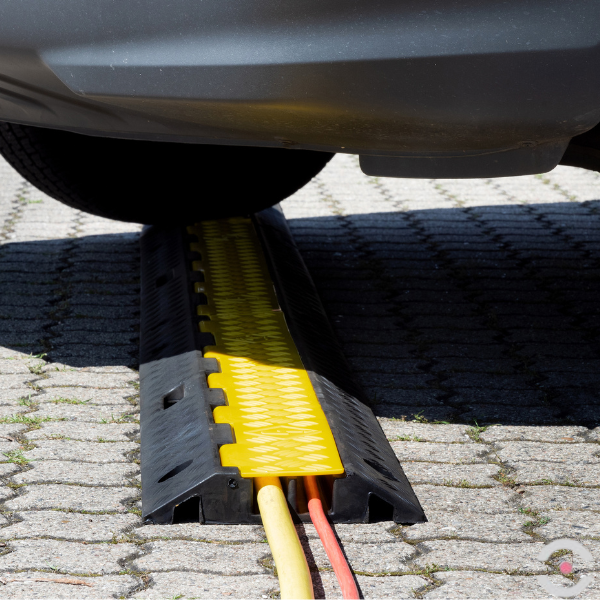 Osłona kabli i przewodów, zamknięta, D*S*W 1200*210*65 mm, czarny