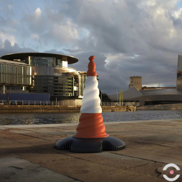 Pachołek drogowy do kasety z taśmą SKIPPER - pomarańczowy, odblaskowy