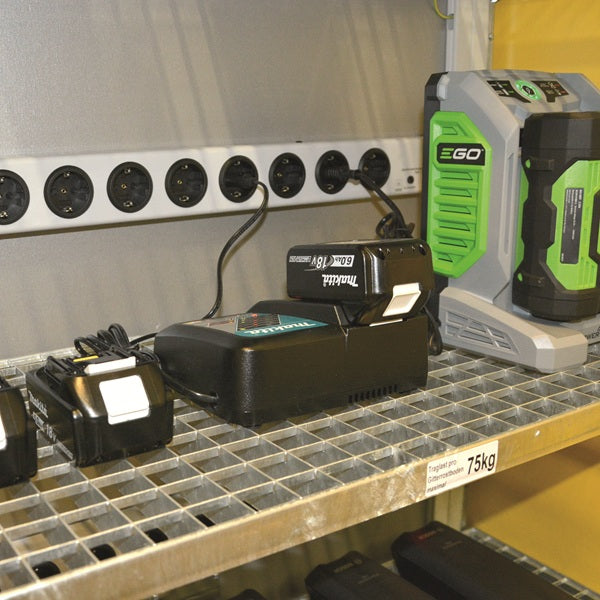 Szafa ognioodporna Topserw BATT-90 S, ładowanie baterii, 2 półki, 20 gniazd, BASIC CHARGE, 90 min