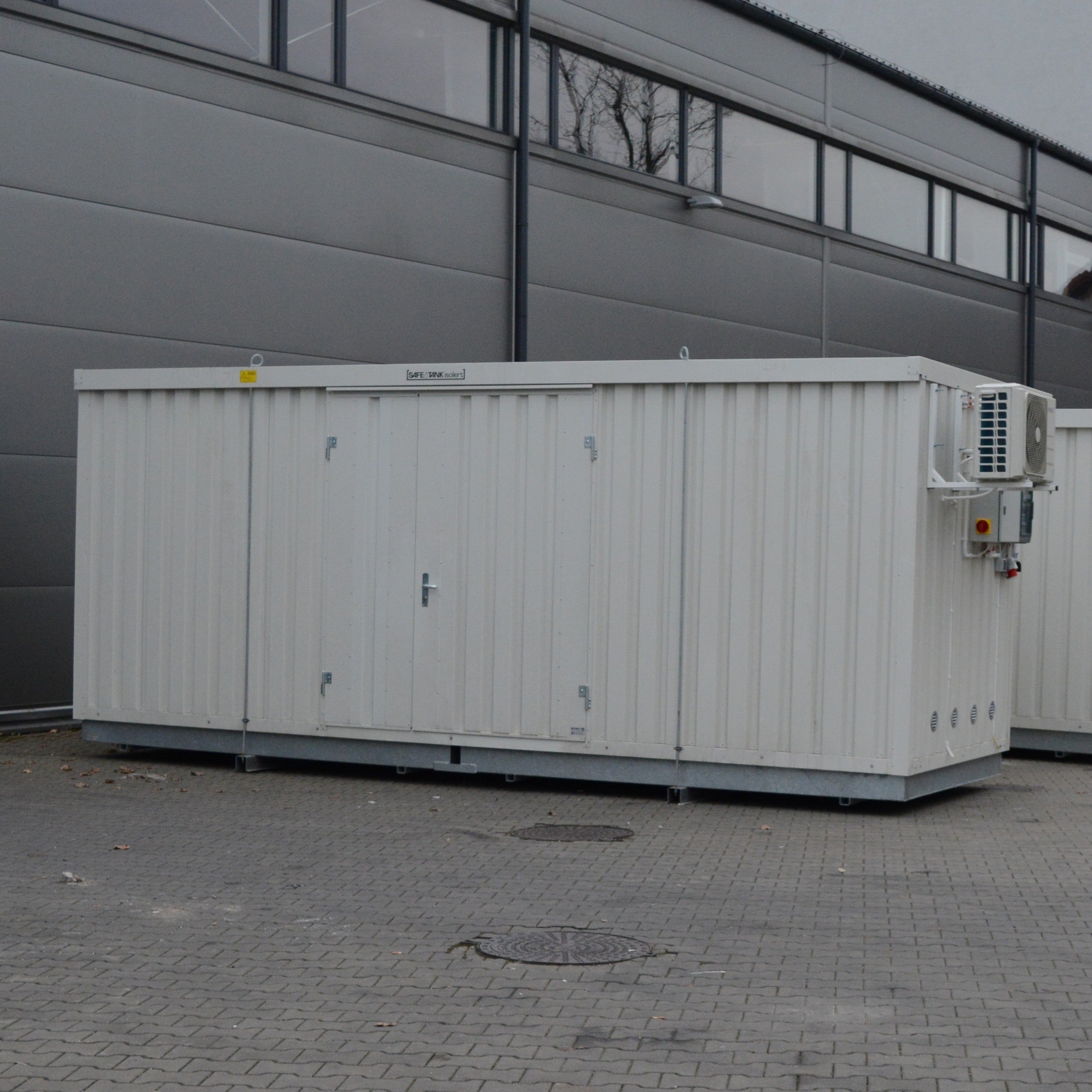 Magazyn chemiczny izolowany Topserw, SLT 6*3, S*G*W 6075*2875*2385 mm, galwanizowany, jednomodułowy