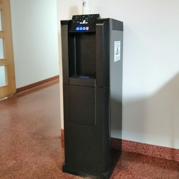 Dystrybutor wody pitnej Zdrojownia HYDRAZON Touch Free 15, bezdotykowy, woda chłodzona