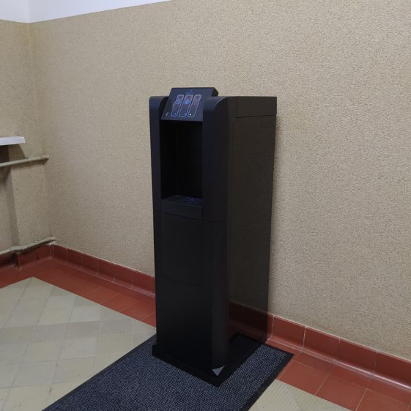 Dystrybutor wody pitnej Zdrojownia HYDRAZON Touch Free 15, bezdotykowy, woda chłodzona