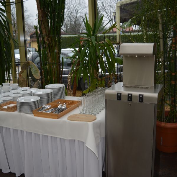 Dystrybutor wody pitnej Zdrojownia BLUPURA COOL 1 80 FIZZ, stojący, woda gazowana, chłodzona