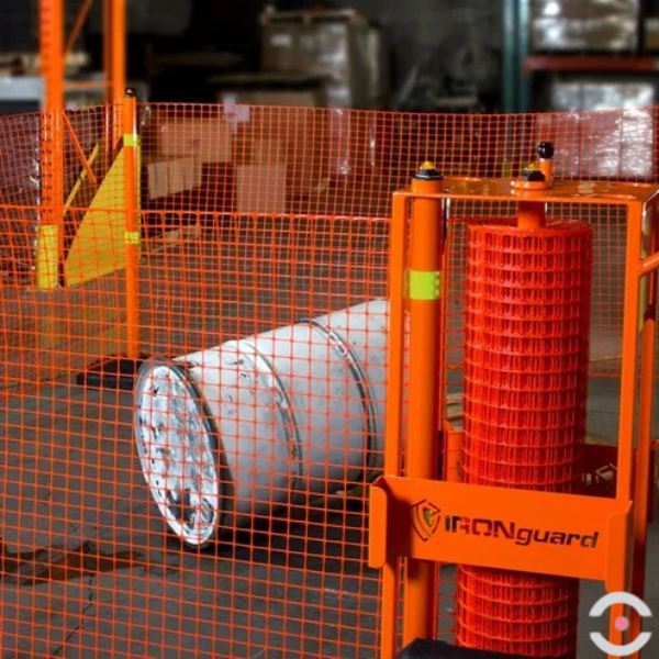 Przenośna barierka ochronna, 30 m, na kółkach