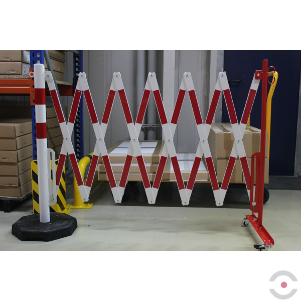 Bariera nożycowa, dł. 3600 mm, słupek przestawny śr. 60 mm, kółka, czerwony/biały