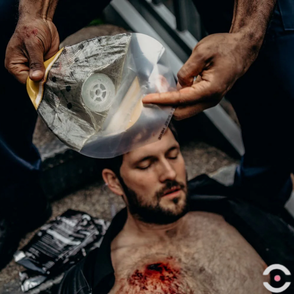 Opatrunek wentylowany Sam Chest Seal do uszczelniania ran klatki piersiowej (1 szt.)