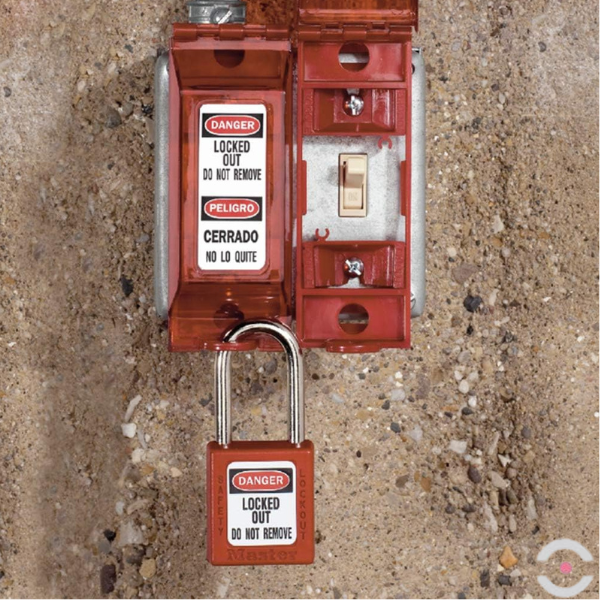 Blokada uniwersalna wyłącznika ściennego