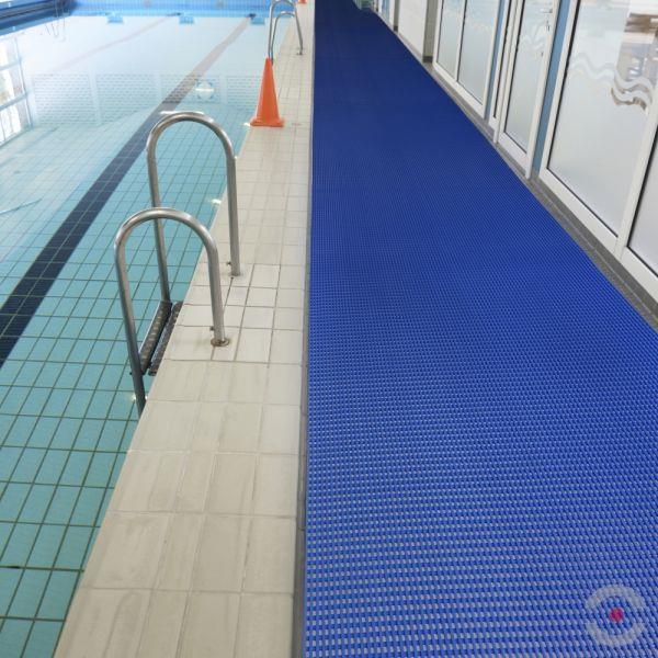 Wykładzina przemysłowa Notrax, ergonomiczna Higieniczna HD PVC, 122 cm x 10 m, obszar mokry, kolor niebieski